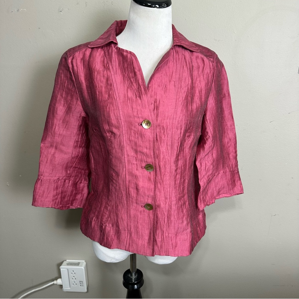 Joans, New York size 6 deep rose texture,3 button front blouse with 3/4 sleeves